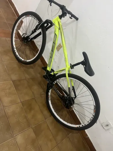 Bike Aro 29 Alumínio 21V - Usada Apenas 5 Vezes