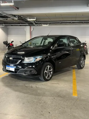 Chevrolet Onix Hatch LT 1.4 8V Flex Power Mec. 4P 2013