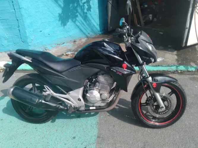 CB 300 2010