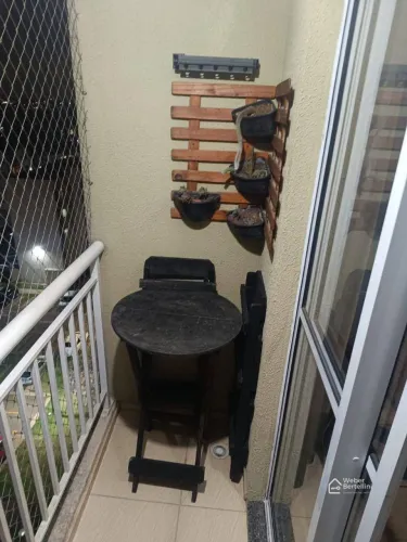 Apartamento Semi-Mobiliado à Venda no Condomínio Bem-Te-Vi em Cotia