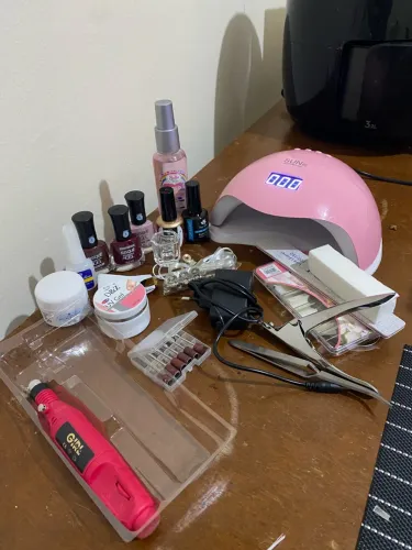 Kit para realizar esmaltação em gel