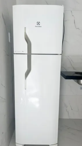 Geladeira eletrolux 2 portas frost free