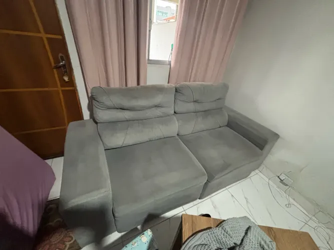 Sofá Retrátil e Reclinável