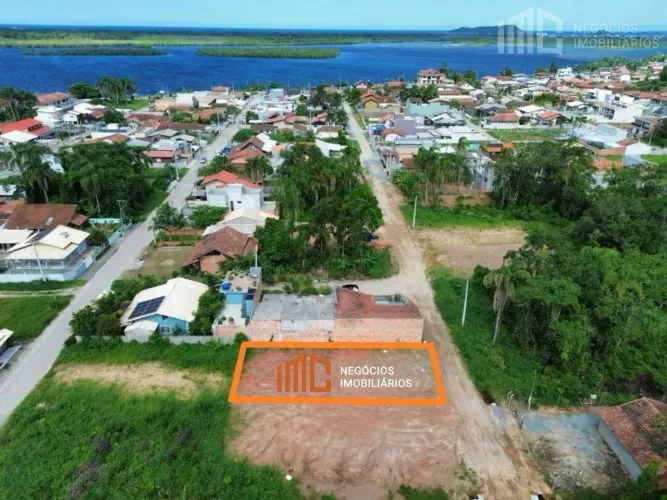 Terreno amplo à 355m lagoa | Costeira - Bal. Barra do Sul/SC