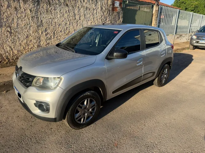 Renault Kwid Intense 1.0 Flex 12V 5P Mec. 2022