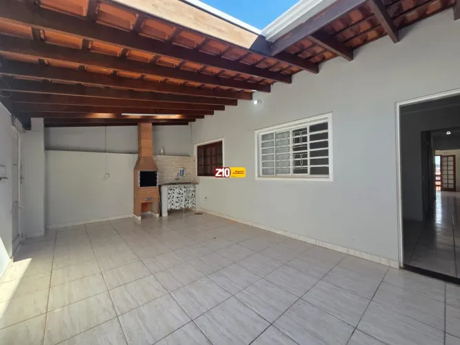 Casa para Locação na Vila Rubens, Indaiatuba-SP: 3 Quartos, 1 Suíte, 1 Sala, 3 Banheiros, 