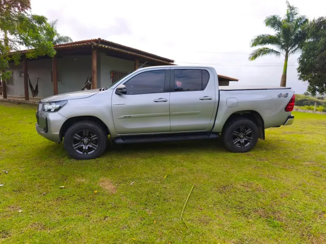 Toyota Hilux CD SR 4X4 2.8 TDI Diesel Aut. 2024