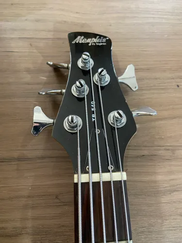 Contrabaixo memphis tb540