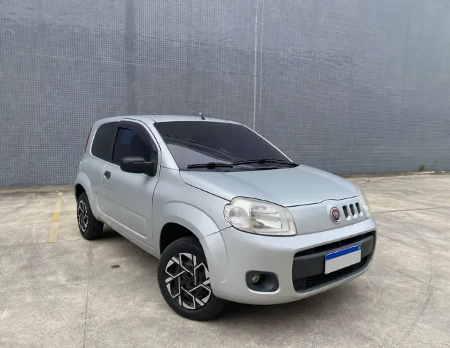 Fiat Uno Vivace Celeb. 1.0 EVO F. Flex 8V 3P 2012