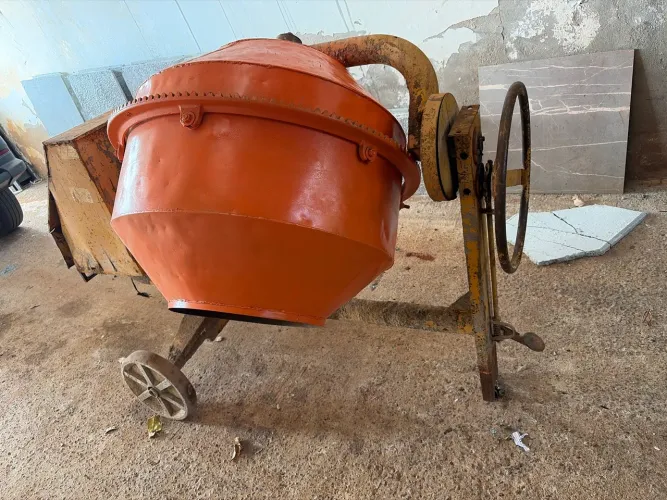 Betoneira CSM 400 litros 1 traço motor mono 2CV
