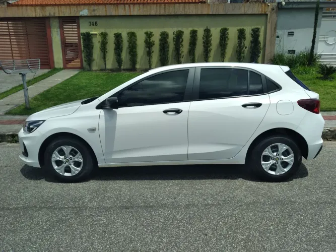Chevrolet Onix Hatch 1.0 12V Flex Mec. 4P 2024