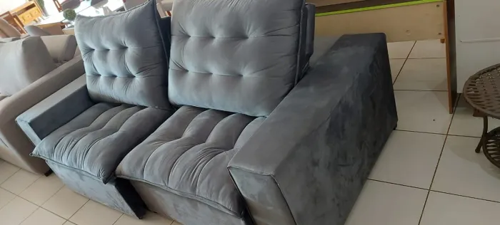 Sofá 2.50 mt fibra de silicone novo cinza em veludo