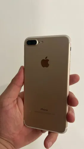 iPhone 7 Plus gold