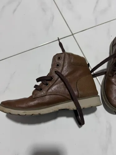 Bota infantil masculina marrom
