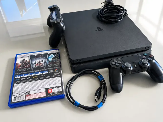 Ps4 slim 2 manetes + vários jogos completo