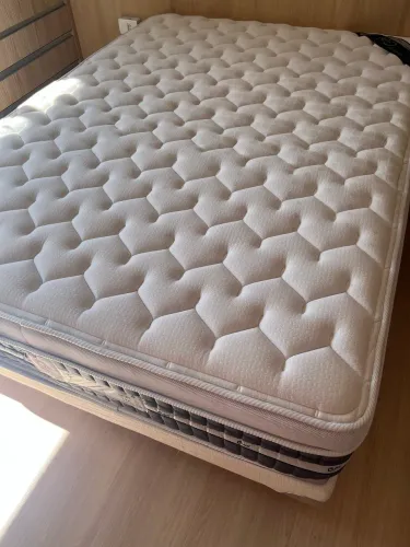 Cama Box Casal Castor Premium Gel Pocket