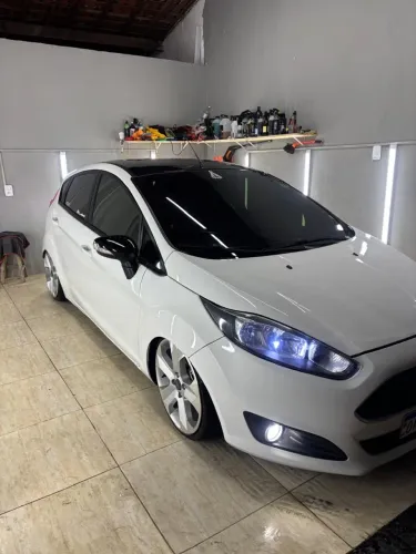 Ford Fiesta 1.5 16V Flex Mec. 5P 2014