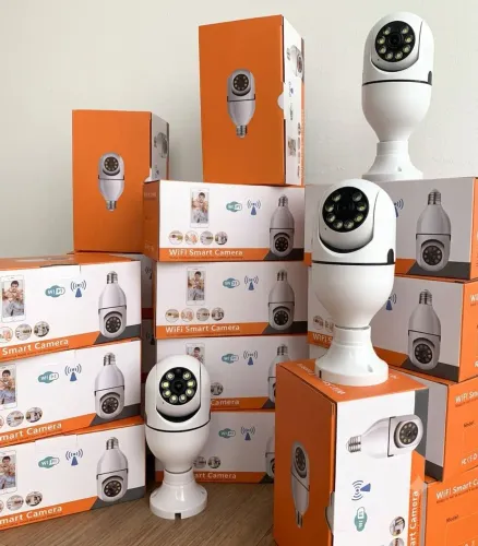 Câmera Smart com auto falante giro 360° sensor de movimento 