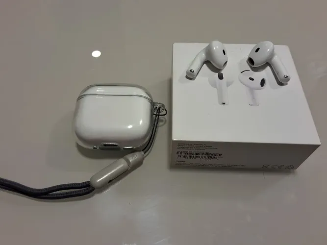 Airpods 4 sem ANC (8 meses de garantia)
