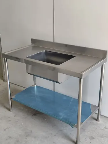 Pia em inox com bojo simples central para cozinha industrial, 110cm