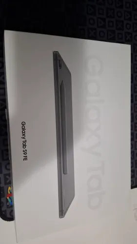 Tablet Samsung S9 FE Tela 10'9 Polegadas 90Hz 128GB 6GB RAM Tela 8MP Selfie 12MPUW WF