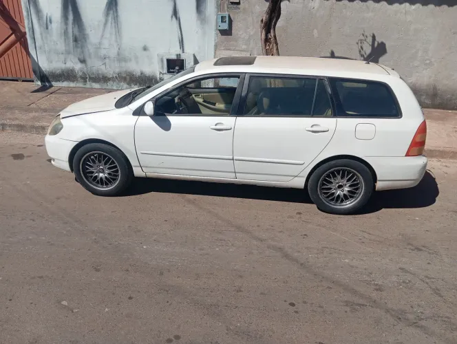 Toyota Corolla XLI 1.8/1.8 Flex 16V Mec. 2000