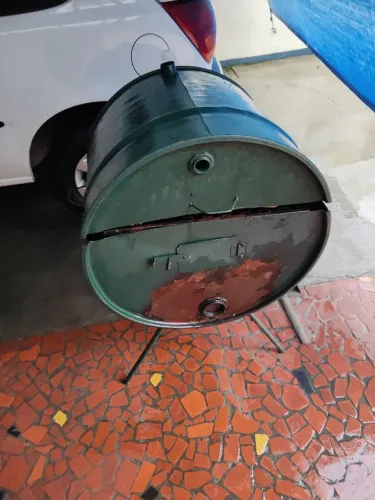 Churrasqueira meio tambor