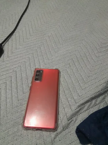 Celular s20 fE 128 gigas 6 de ram
