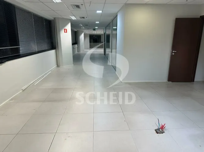 Excelente Oportunidade: Conjunto Comercial com 404 metros quadrados em Ótima Localização