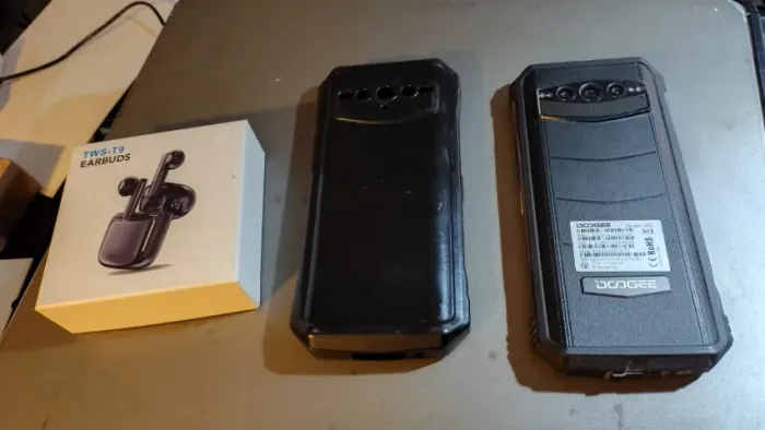 Smartphone DOOGEE V30 bateria para 5 dias