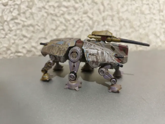 veículo AT-TE Star wars diescat 2006 Articulado 