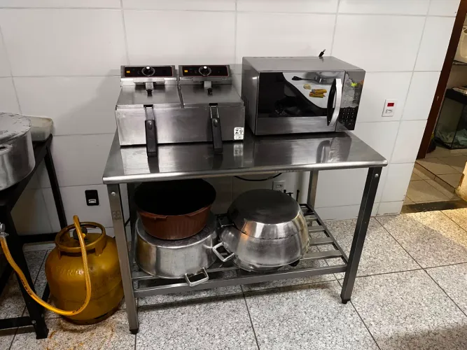 Fundo de loja e cozinha