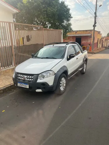 Fiat Strada Adventure1.8/ 1.8 Locker Flex CD 2011