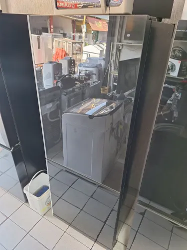 Geladeira Panasonic Preta 425L