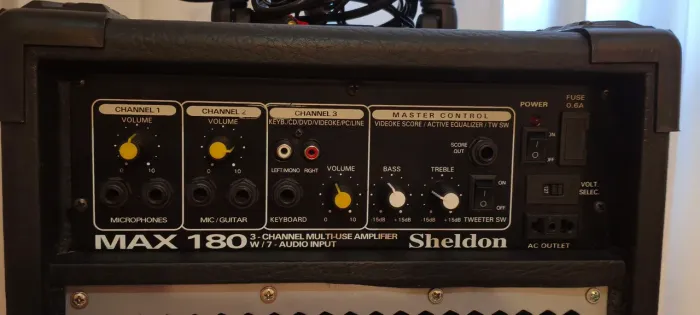 Vendo Caixa de som  Amplificada Sheldon Max 180 