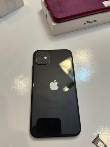iPhone 11