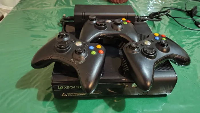 Vendo Xbox 360