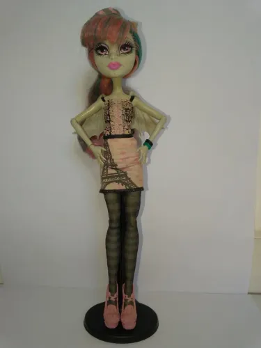 Monster High Rochelle Scaris