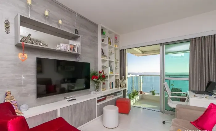 BARRA SHOPPING SUL - 1 DORM., MOBILIADO, DECORADO, SACADA COM VISTA DEFINIDA DO GUAIBA