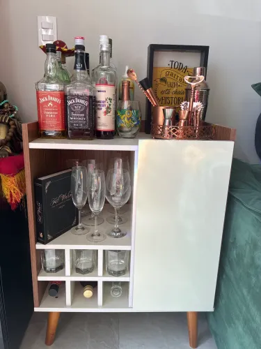 Bar/Adega para 6 garrafas