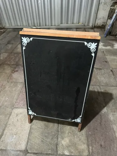 Expositores/quadro negro para anúncios