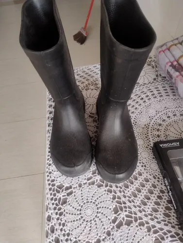 Vendo bota cano longo soft Works número 41 nova.