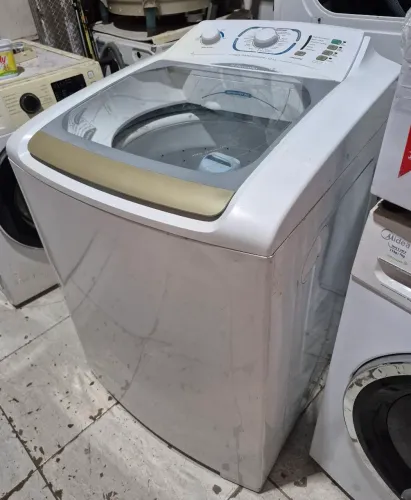 Máquina de Lavar Roupa 