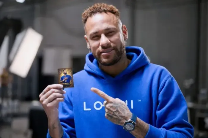 Raridade Dupla Figurinha Legend do Neymar Jr. da Loovi + Minicraque Copa Mundo 2014