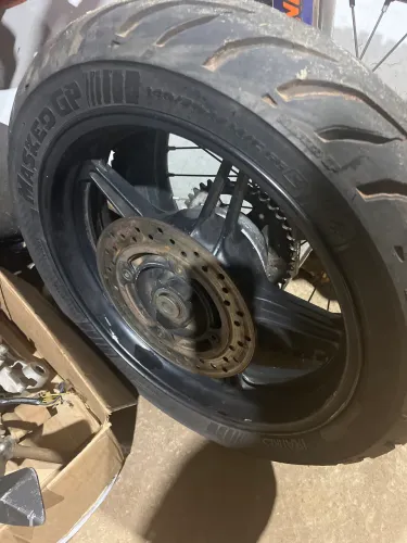 Roda traseira completa Honda cb300