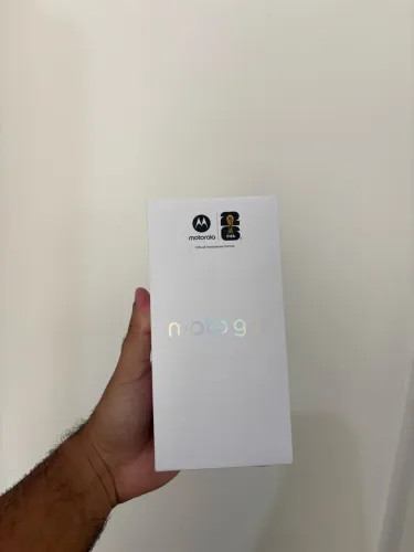 Vendo Smartphone Motorola Moto G67 5G Chumbo - 256GB 4GB RAM + 8GB RAM Boost