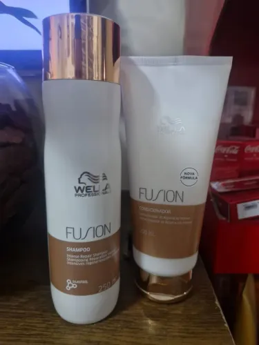 Kit wella shampoo e cond .