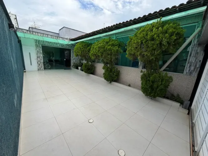 Vendo quitada-casa 100% projetada - reformada - 4 quartos - Com espaço gourmet - pra entra