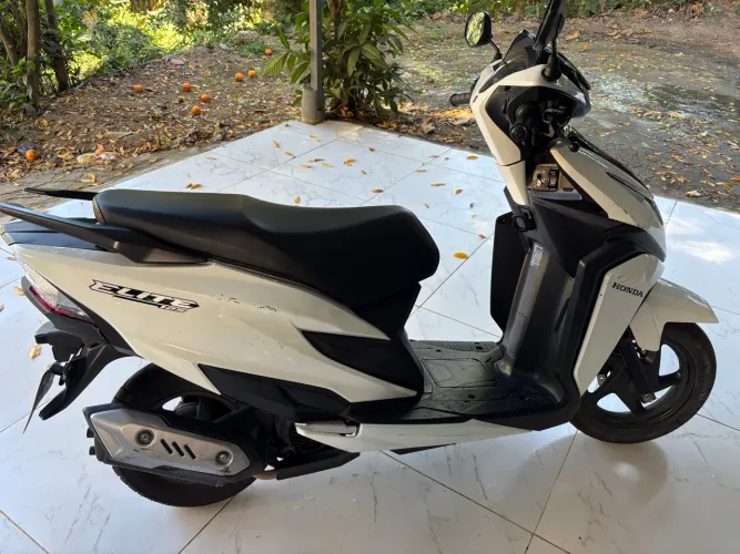Moto Elite 2025