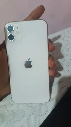 iPhone 11 quebrado